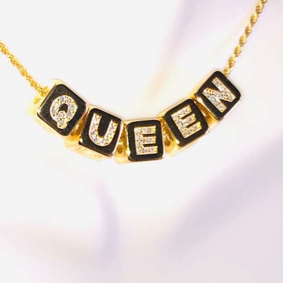 VVS gra certified diamond moisannitte pendant for a queen, passes diamond tester - Picture 4 of 6